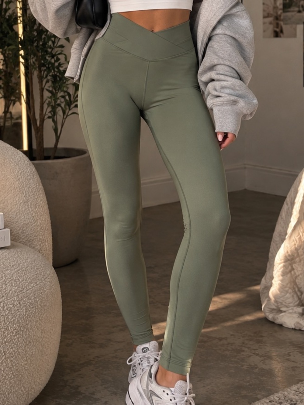 OFFLINE by Aerie Women's Crossover Waist Leggings - Size Medium